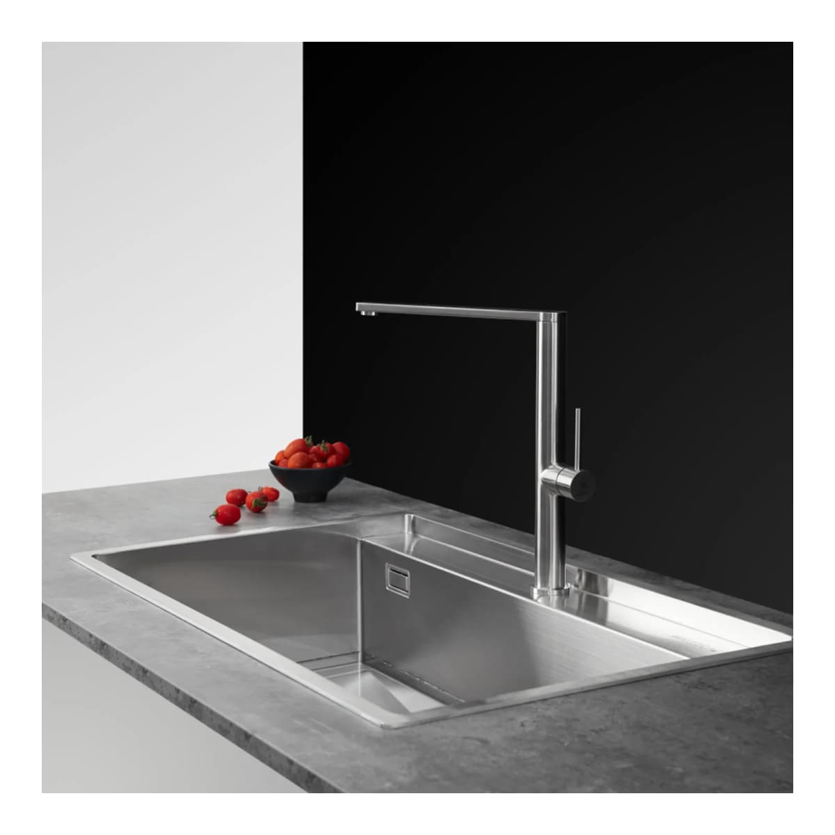 Vòi rửa chén nóng lạnh Inox 304 chính hãng Malloca