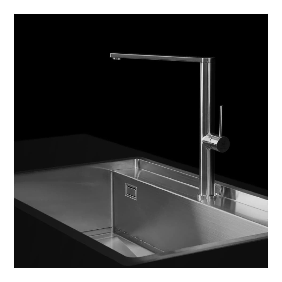 Vòi rửa chén nóng lạnh Inox 304 chính hãng Malloca