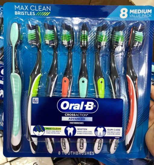 Bàn Chải Đánh Răng Oral-B Cross Action Advanced Toothbrushes Medium